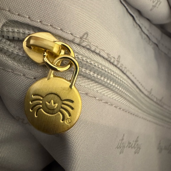 Itzy Ritzy Fanny Pack Sling Diaper Bag - Picture 6 of 8